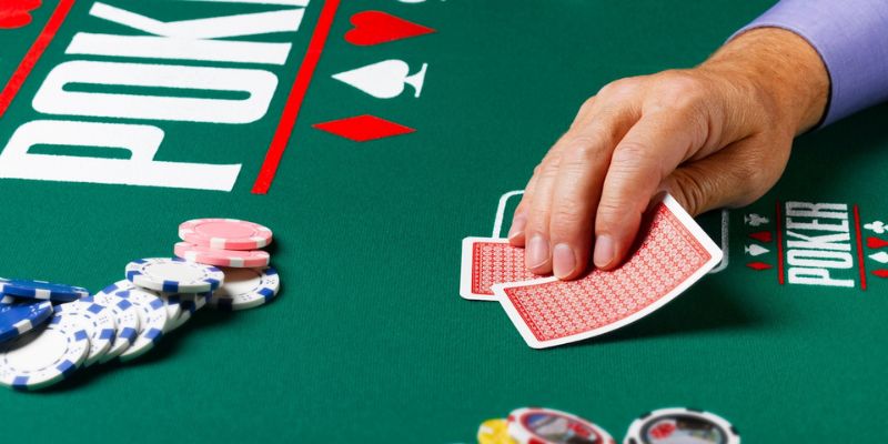 Poker là gì? Cách chơi Poker Mb66 cơ bản